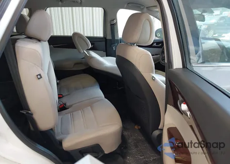 2016 Kia Sorento 3.3L Lx из США, поврежденный, VIN 5XYPGDA57GG024036